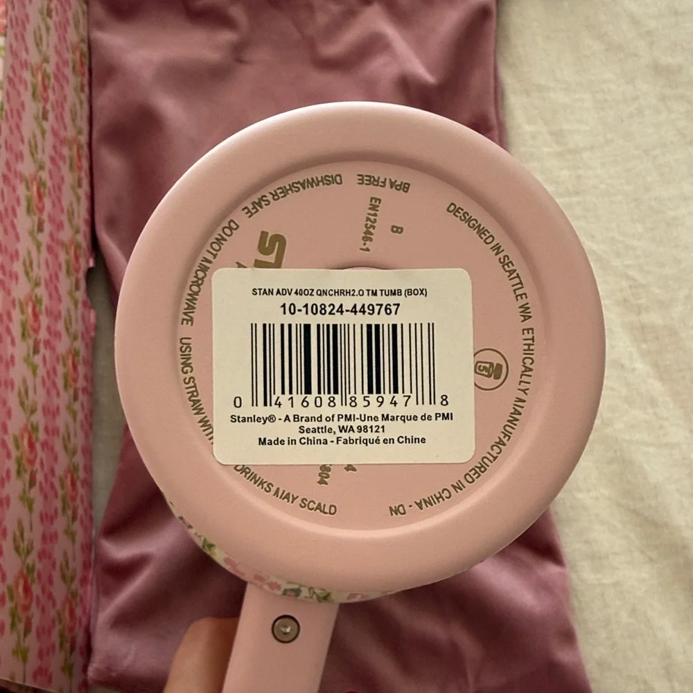 NWT Stanley x LoveShackFancy Blooming Heirloom Quencher H2.0 Tumbler 40 oz. - Picture 6 of 9